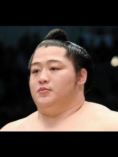 [x]大相撲、遠藤結婚 取材対応し「料理は何でもおいしい」 幸せな家庭を/スポーツ/デイリースポーツ online