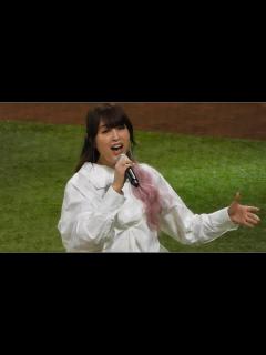 [x]宇徳敬子さんによる国歌斉唱が迫力満点すぎる‼︎エスコンフィールド北海道 ファイターズ対西武ライオンズ - YouTube