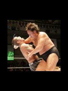 [x]長州力、引退ロード初戦でリキラリアット全開の激勝 - YouTube