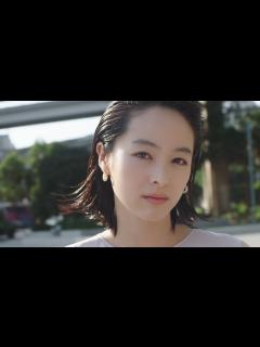 [x]清野菜名、池田エライザ＆森星と「マキアージュ」新モデルに就任 新CM放送開始 - YouTube