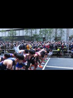 [x]【4K画質推奨】第100回箱根駅伝(東京箱根間往復大学駅伝競走) 往路スタート 約3分前から 大手町にて #箱根駅伝 #東京箱根間往復大学駅伝 ...