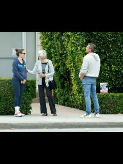 [x]ジェニファー・ロペスと離婚危機のベン・アフレック、元妻ジェニファー・ガーナーと一緒に過ごす様子がキャッチされる｜ハーパーズ バザー ...