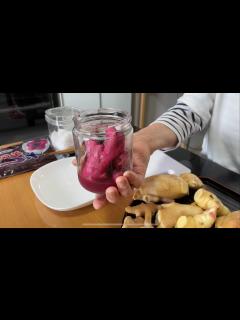 [x]簡単！紅しょうがの作り方！【新生姜で作ろう】 - YouTube