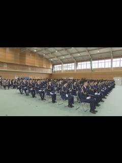 [x]「厳しい訓練に耐えて…」警察職員の基礎学ぶ 山口県警・警察学校で入校式 - YouTube