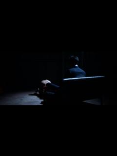 [x]松本まりか、全裸で身を伏せ福士蒼汰と危険な関係に… 映画『湖の女たち』特報映像 - YouTube