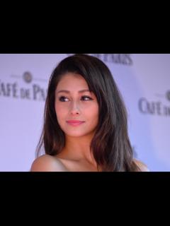 [x]ダレノガレ明美、週刊誌ネタを自ら暴露 映画「二ツ星の料理人」イベント会見 - YouTube