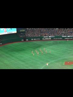 [x]読売巨人軍公式マスコットガール「ヴィーナス」試合前ダンスシーン - YouTube
