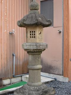 [x]灯篭・石灯り | 有限会社宇津石材店 和歌山県田辺市 白浜 お墓,墓石 デザイン墓石 リフォーム 石材