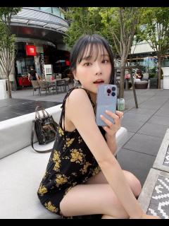 [x]重盛さと美さんのインスタグラム写真 - (重盛さと美Instagram)「いつも私服やMVを載せると、 反応してコメントをくれるみんなのおかげ ...