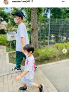[x]かまいたち・山内健司、4歳長男“顔出し”親子ショット公開「そっくり」「完全に山内さんの遺伝子」 - スポーツ報知