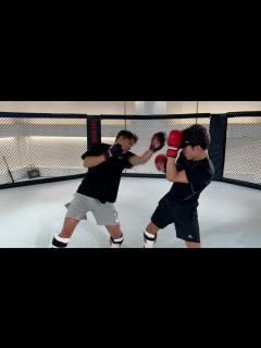 [x]BreakingDownに突如現れた期待の19歳とスパーリングしてみた - YouTube
