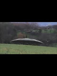 [x]未確認飛行物体… - YouTube