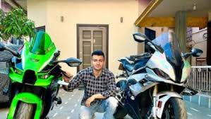 agastya youtuber killed yamuna expressway bike 300 speed Speed ...