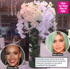 Kylie Jenner Apologizes To Jessica Alba With Flowers After Getting ...
